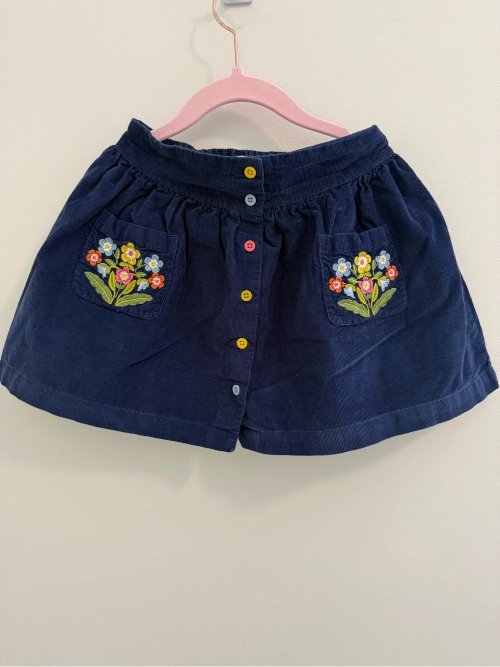 Mini Boden Girls Navy Corduroy Skirt w/ Embroidered Pockets Size 5/6 100% cotton - Picture 1 of 4